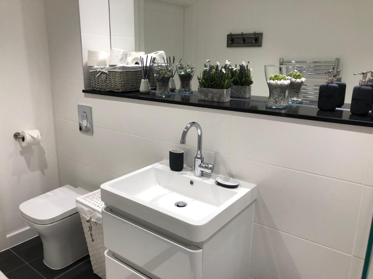 Boutique Collection In Reading By Creatick Apartment ภายนอก รูปภาพ