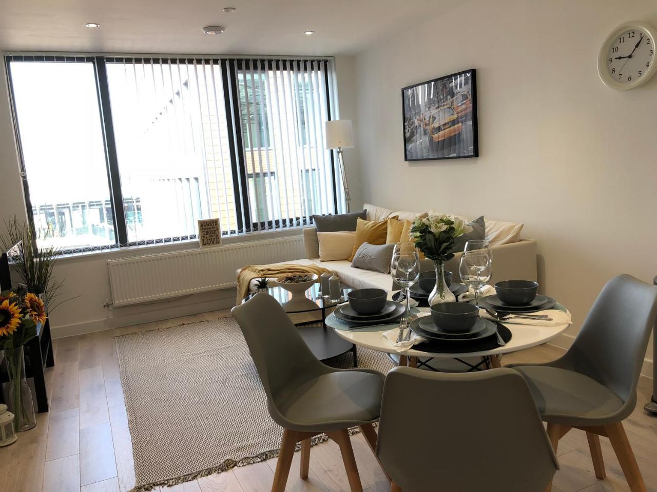 Boutique Collection In Reading By Creatick Apartment ภายนอก รูปภาพ