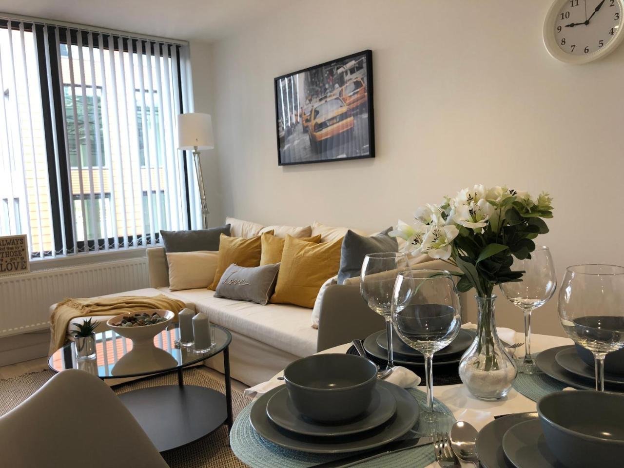 Boutique Collection In Reading By Creatick Apartment ภายนอก รูปภาพ